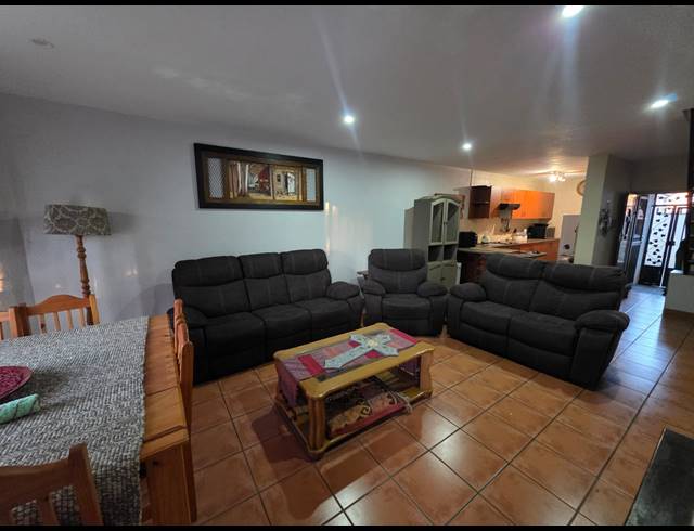 3 BEDROOM TOWNHOUSE TO LET IN VAALPARK